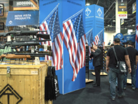 Κορωνοϊός: Έφερε ρεκόρ πώλησης όπλων στη...