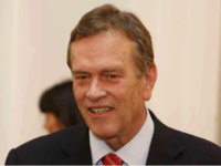 Πέθανε ο Γιάννης Ιωαννίδης - Θρήνος για ...