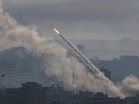 Επίθεση Χαμάς στο Ισραήλ με ρουκέτες και...