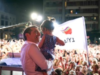 Τσίπρας από την Πάτρα: «Το ΚΙΝΑΛ αγκαλιά...