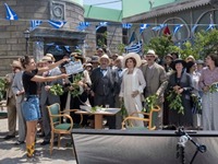 Κόντρα Πατούλη - Ντενίση για τα σκηνικά ...