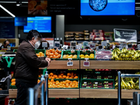 Άρχισαν τα πλαφόν σε βασικά προϊόντα σε ...