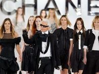 Met Gala 2023: «Μνημόσυνο» στο Lagerfeld...