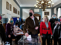 Εκλογές ΚΙΝΑΛ: Ψήφισε και ο Παύλος Γερου...