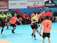 Στα δύσκολα άνδρες και γυναίκες της Ακαδ...