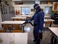 Σχολεία: Σήμερα οι αποφάσεις για άνοιγμα...