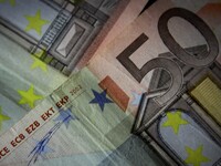 Πόσο επιζεί ο κορωνοϊός πάνω στα χρήματα;