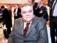 Εμφιετζόγλου σε Καραμανλή: «Είσαι άσχετο...