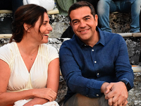 Μπέτυ Μπαζιάνα: Στο πλευρό του Τσίπρα απ...