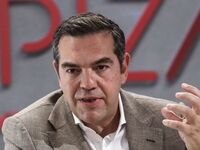 Τσίπρας για υποκλοπές: Ζητά τέσσερις ενέ...