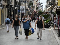 Ανεμβολίαστοι: Επανέρχονται τα σενάρια γ...