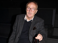Ντίνος Καρύδης: Τα δύσκολα παιδικά χρόνι...