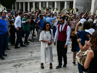 Ντυμένη στα λευκά αποχαιρέτησε τον Βοσκό...