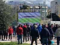 Πάτρα: Στις γιγαντοοθόνες έξω από το γήπ...