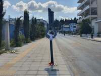 Πάτρα: Λευκά λουλούδια κι ένα κερί στο μ...