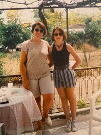 Η Χριστίνα Αλεξοπούλου με την μητέρα της 