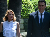 Τζένη Μπαλατσινού: Απαθανατίζει τον Βασί...