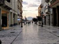 Αυξημένη κίνηση από τον περίπατο Πατρινώ...