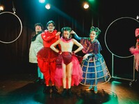 Επανέρχεται στο act η παράσταση «Η ωραία...