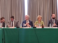 "Γέφυρες" της Αχαΐας με την Ελ...