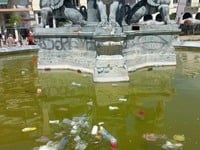 Η Πάτρα σήμερα: Ό,τι παλιώνει, εγκαταλεί...