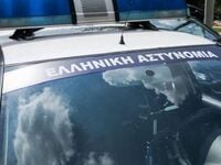 Πάτρα: 60χρονος βρέθηκε νεκρός σε αυτοκίνητο 