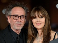 Με το «Beetlejuice Beetlejuice» του Τιμ ...