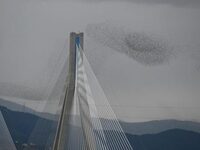 Χιλιάδες καραβέλια σε περίεργους σχηματι...