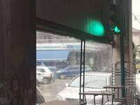 Το φάναρι μέσα σε καφετέρια της Πάτρας &...