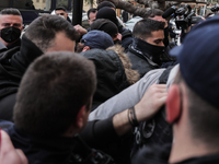 Ρούλα Πισπιρίγκου: Μερικοί χύνουν  κροκο...