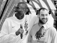 Η λατρεία του Κόμπι Μπράιαντ για την Ελλ...