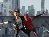 Πάτρα: Ο κόσμος παρά την όμικρον πήγε τη...