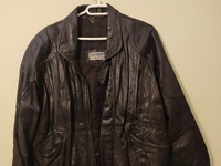 Πωλείται Μπουφάν δερματίνη "Valentino"  