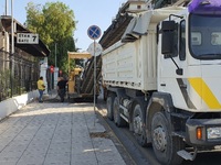 Ξεκόλλησε το ποδηλατοδρόμιο - Ξηλώνονται...