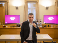 Η Bakalaros Group παρουσιάζει τον Costa Coffee