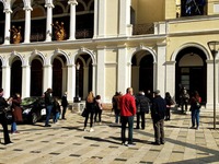 Πάτρα: Γίνεται της... ουράς στην πλατεία...