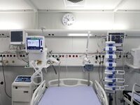 Κορωνοϊός: Διασωληνωμένος στον «Ευαγγελι...