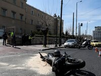 Τροχαίο στη Βουλή: Γιατί το όχημα της Μπ...