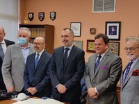 Ανδρ. Κατσανιώτης από Καναδά: Θερμό ενδι...