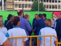 Τα βλέμματα στον πρίγκιπα Αλβέρτο πριν τ...