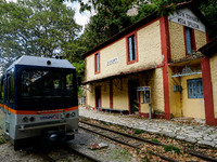 Ο Οδοντωτός Σιδηρόδρομος: Ένα ταξίδι στο...