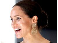 Αυτή είναι η πρώτη επαγγελματική συμφωνί...