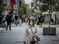 Υποχρεωτική χρήση μάσκας σε κλειστούς χώ...