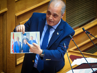 Βελόπουλος: Έσκισε τη Συμφωνία των Πρεσπ...