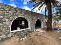 Μύκονος: Σύλληψη επτά ατόμων για πολεοδο...