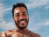 Ο πατρινός Fashion designer που μπήκε στ...