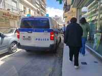 Πάτρα: Απίστευτο τροχαίο- Το μηχανάκι βρ...