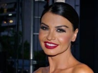 Η Νίνα Λοτσάρη «κόπηκε» από τον ελληνικό...