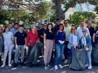 Αιγιάλεια: Εθελοντική δράση καθαρισμού π...