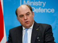 Επική γκάφα του Βρετανού υπουργού Άμυνας...